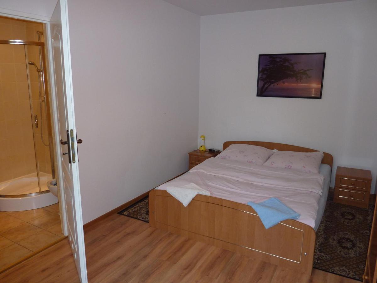Hotelik Na Zdrowiu Lodz  Room photo